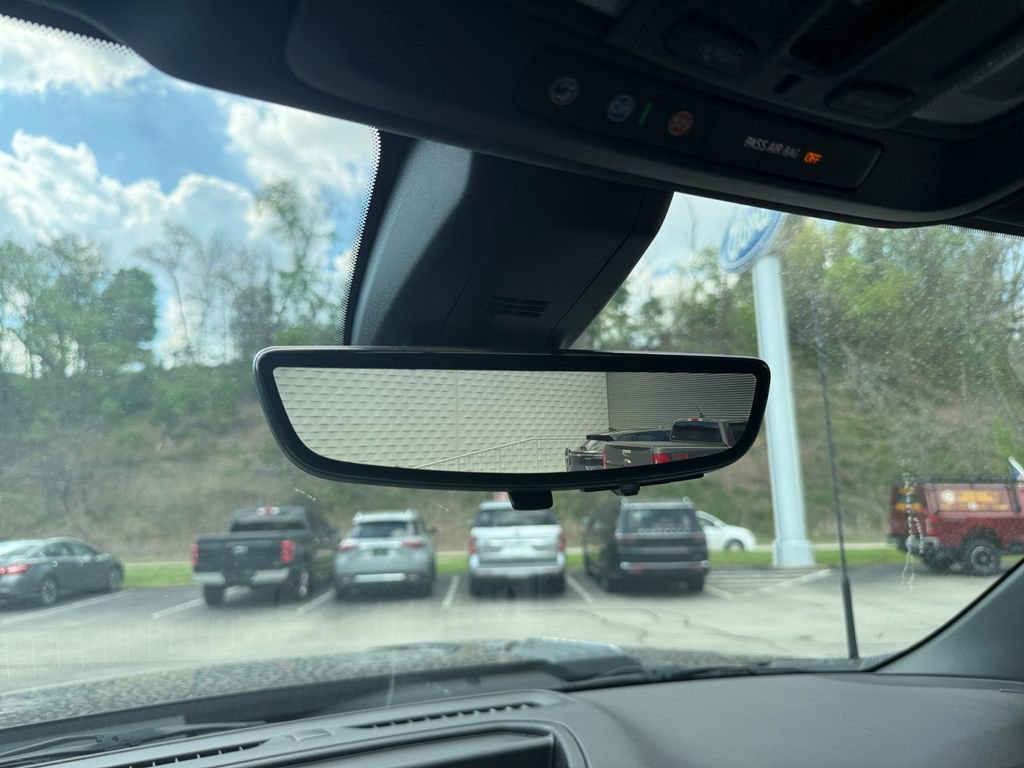 Used 2022 Chevrolet Silverado 2500 High Country w/ Z71 Off-Road Package AWD/4WD image 38