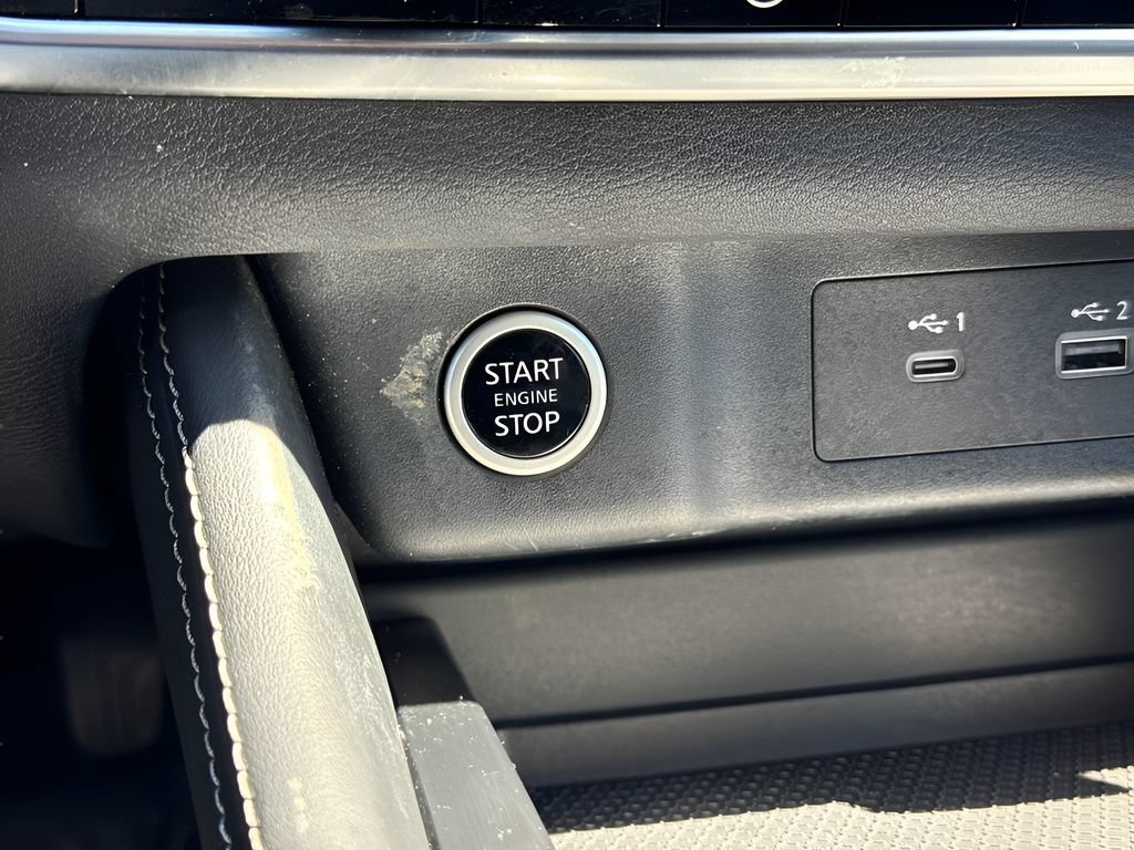 Used 2023 Nissan Rogue SL FWD image 13