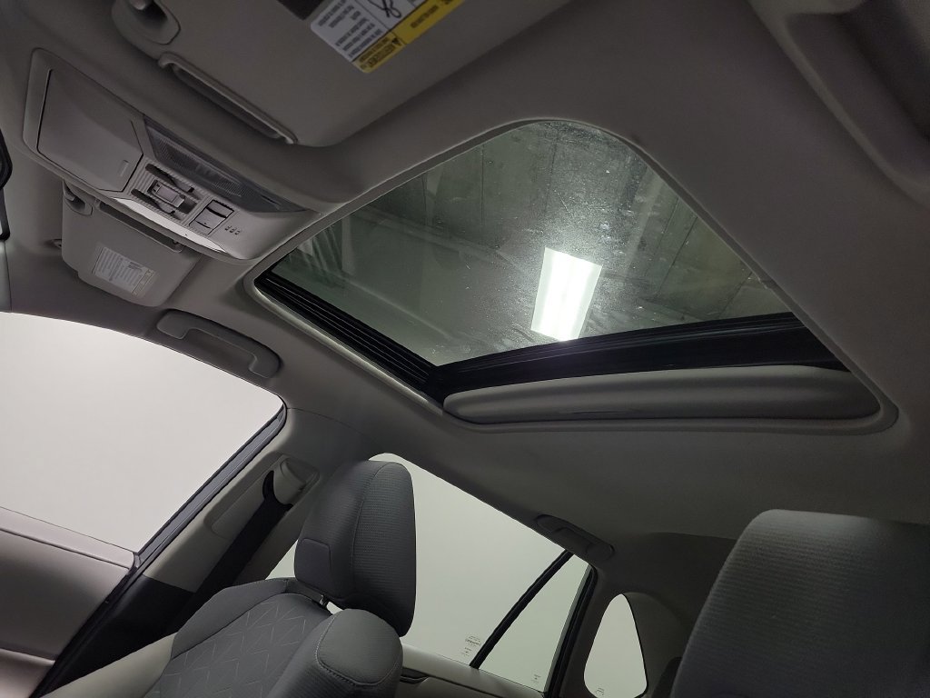 Used 2019 Toyota RAV4 XLE w/ Convenience Package AWD/4WD image 14