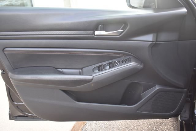 Used 2021 Nissan Altima 2.5 SR image 17