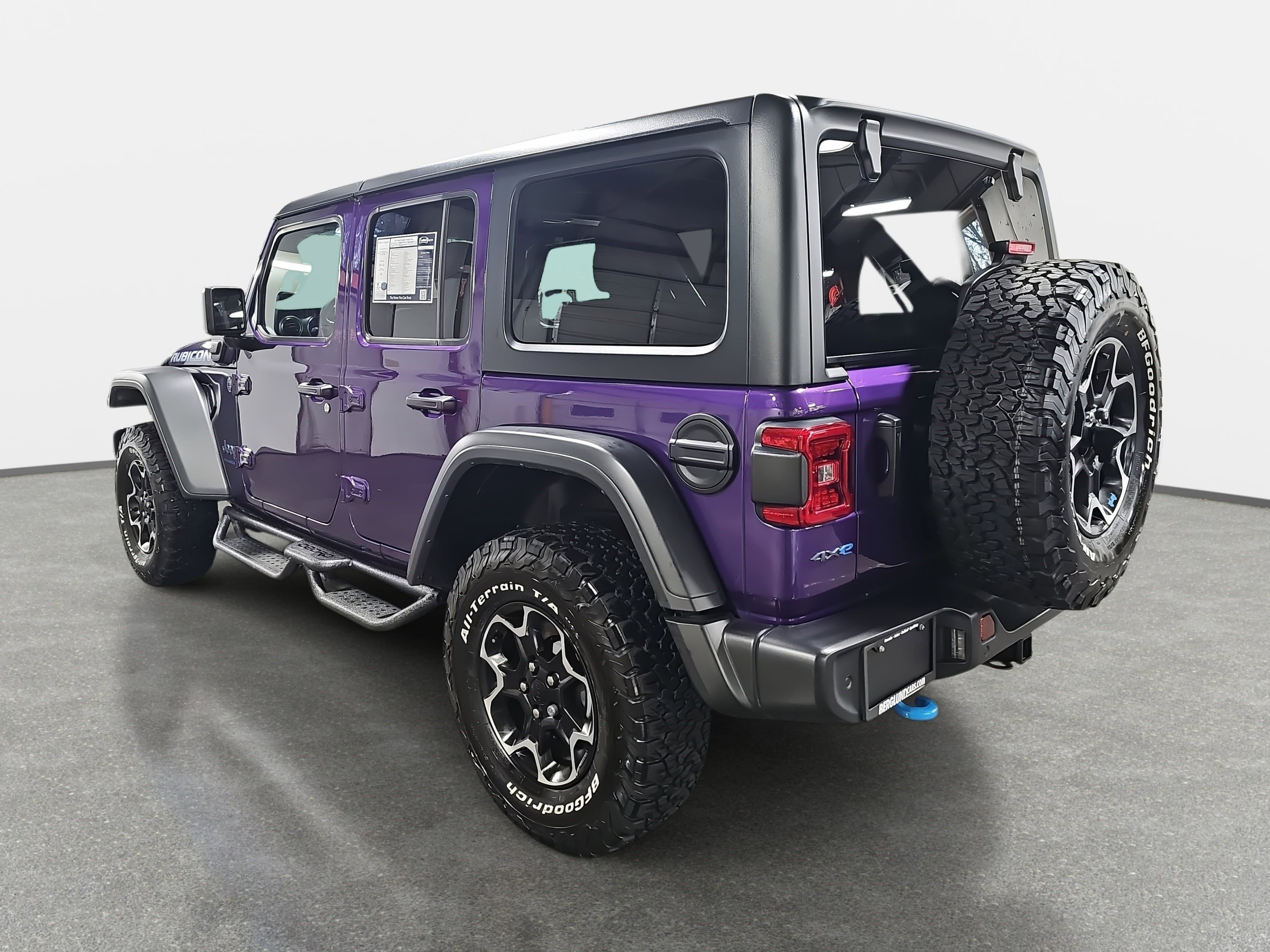 Used 2023 Jeep Wrangler Unlimited Rubicon 4xe w/ Safety Group image 7