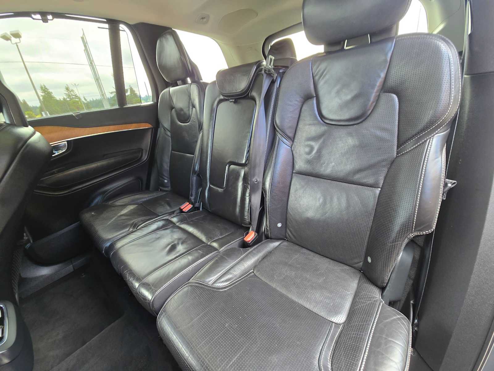 Used 2016 Volvo XC90 T6 Inscription w/ Vision Package AWD/4WD image 17