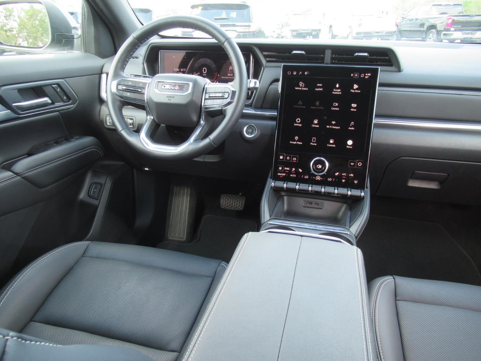 Used 2025 GMC Terrain Elevation w/ Elevation Premium Package AWD/4WD image 13