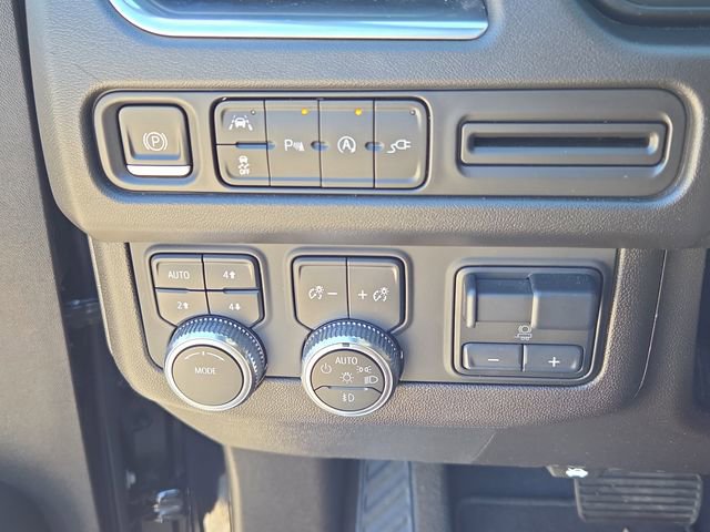 Certified 2021 GMC Yukon SLT w/ Rear Media and Nav Package image 24