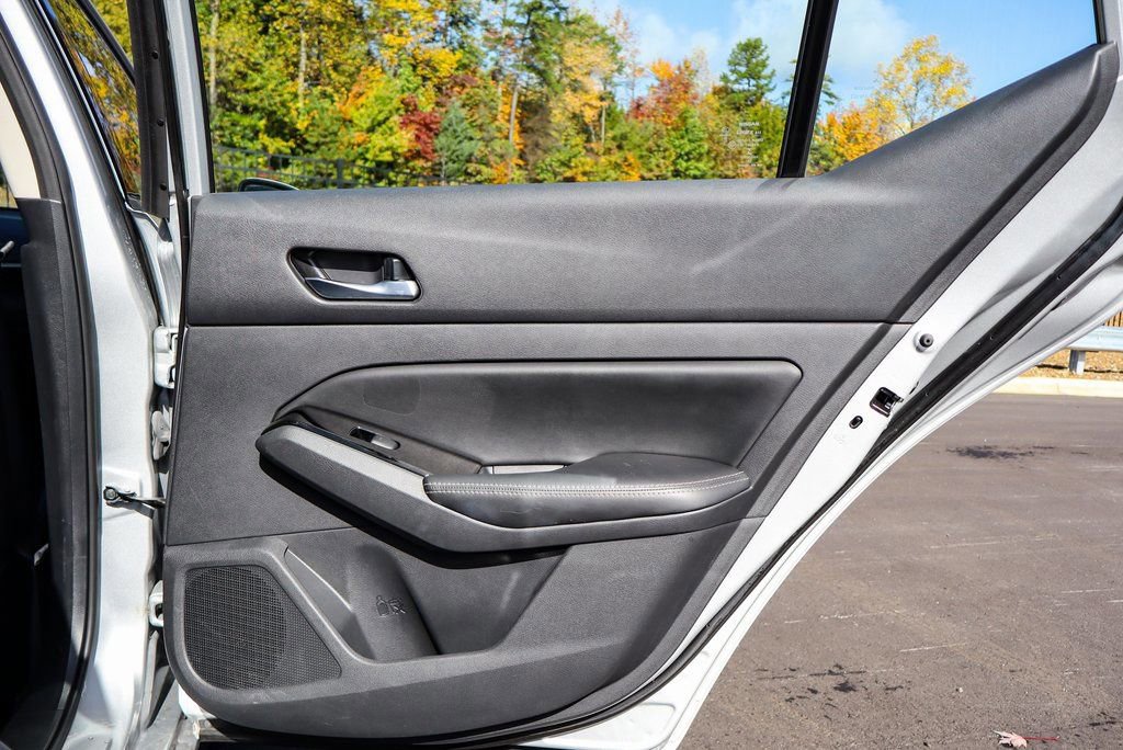 Used 2023 Nissan Altima 2.5 SL image 40