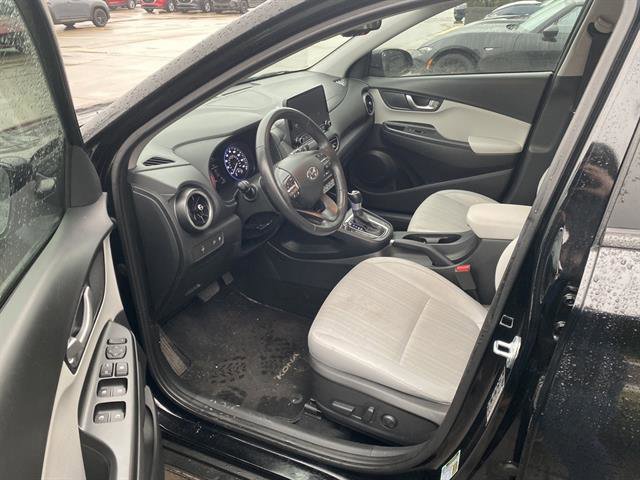 Used 2023 Hyundai Kona SEL w/ Convenience Package image 3