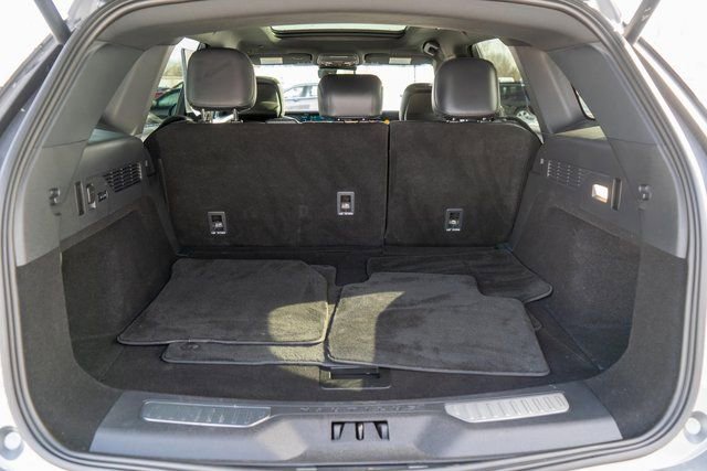 Used 2024 Lincoln Nautilus Reserve w/ Equipment Group 203A image 11