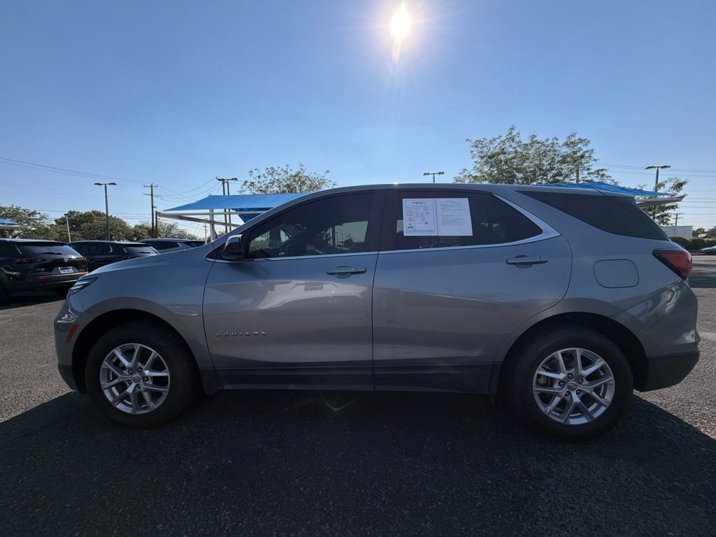 Used 2024 Chevrolet Equinox LT AWD/4WD image 2