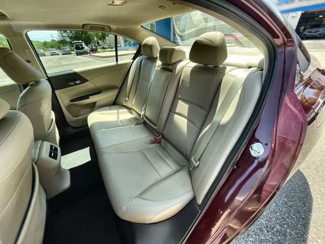 Used 2017 Honda Accord EX-L image 26