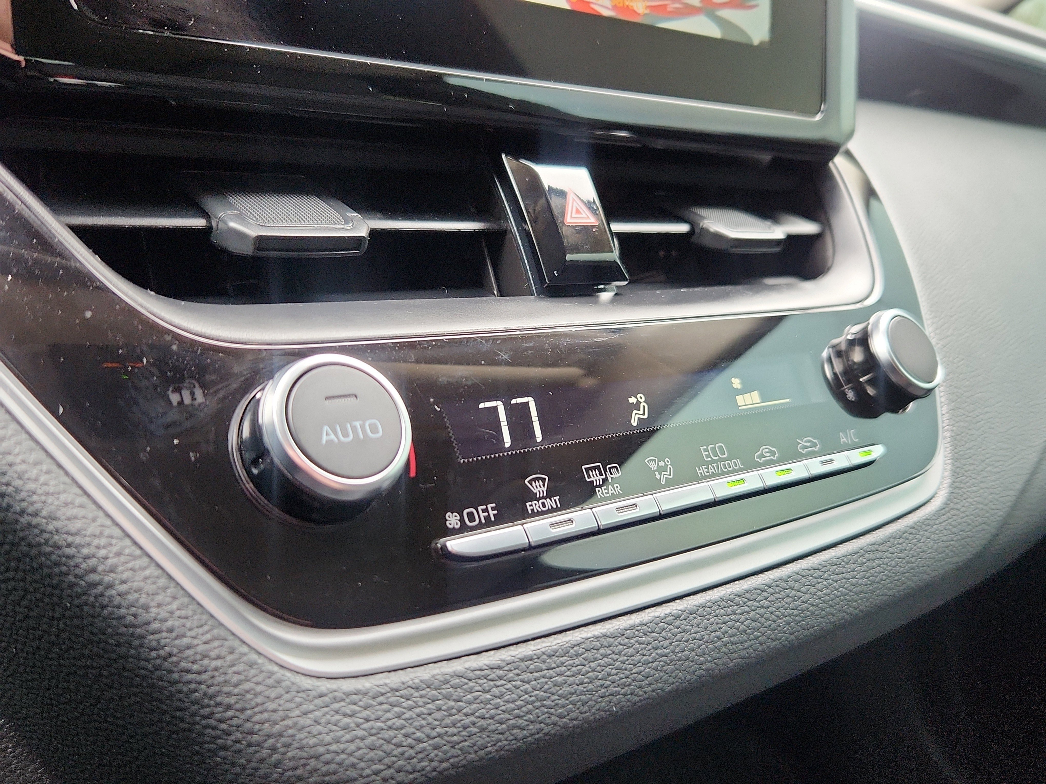 Used 2022 Toyota Camry LE image 22