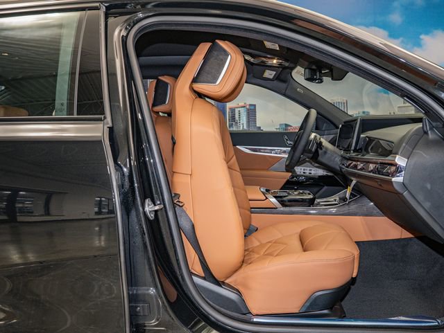 Used 2026 BMW 740i xDrive image 21