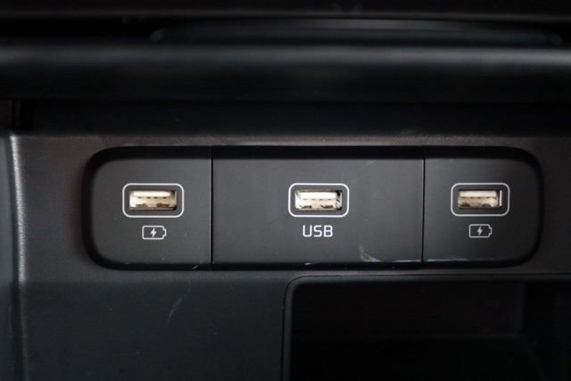 Used 2022 Kia Sorento LX image 28