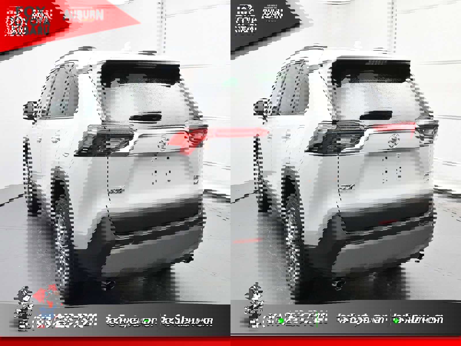 Used 2023 Toyota RAV4 Limited image 12