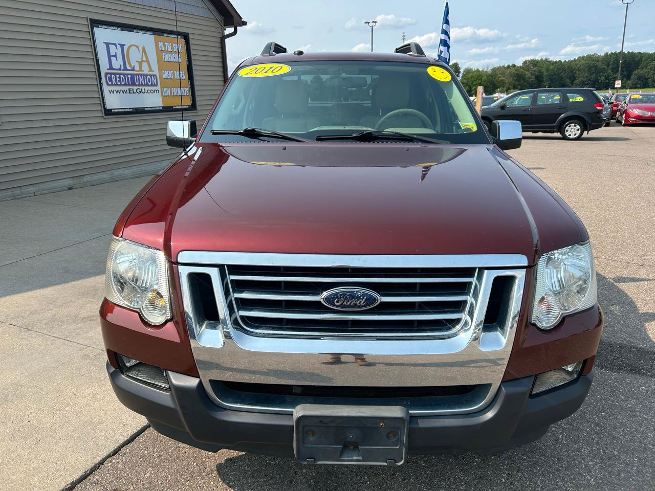 Used 2010 Ford Explorer Sport Trac XLT AWD/4WD image 2