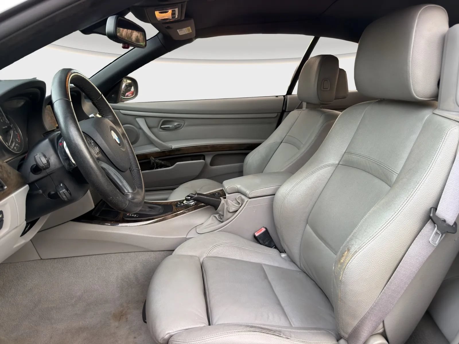 Used 2010 BMW 335i Convertible RWD image 8