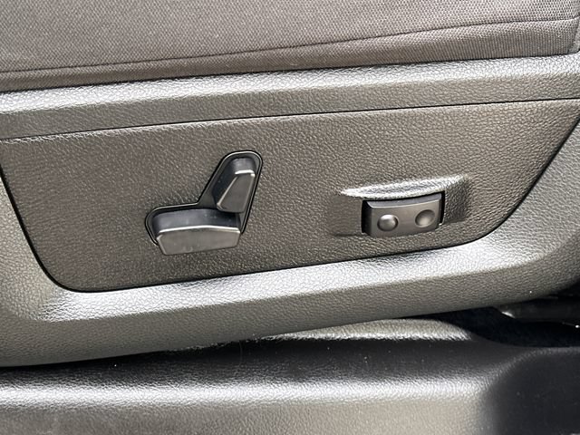Used 2026 RAM 2500 Big Horn AWD/4WD image 40