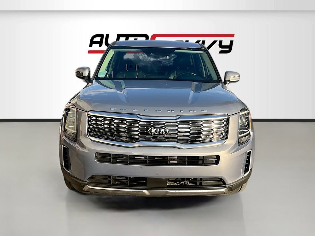 Used 2022 Kia Telluride LX image 2