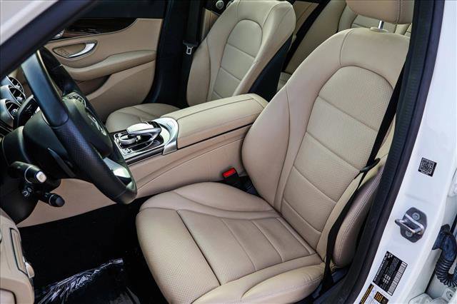 Used 2018 Mercedes-Benz C 300 4MATIC Sedan image 12