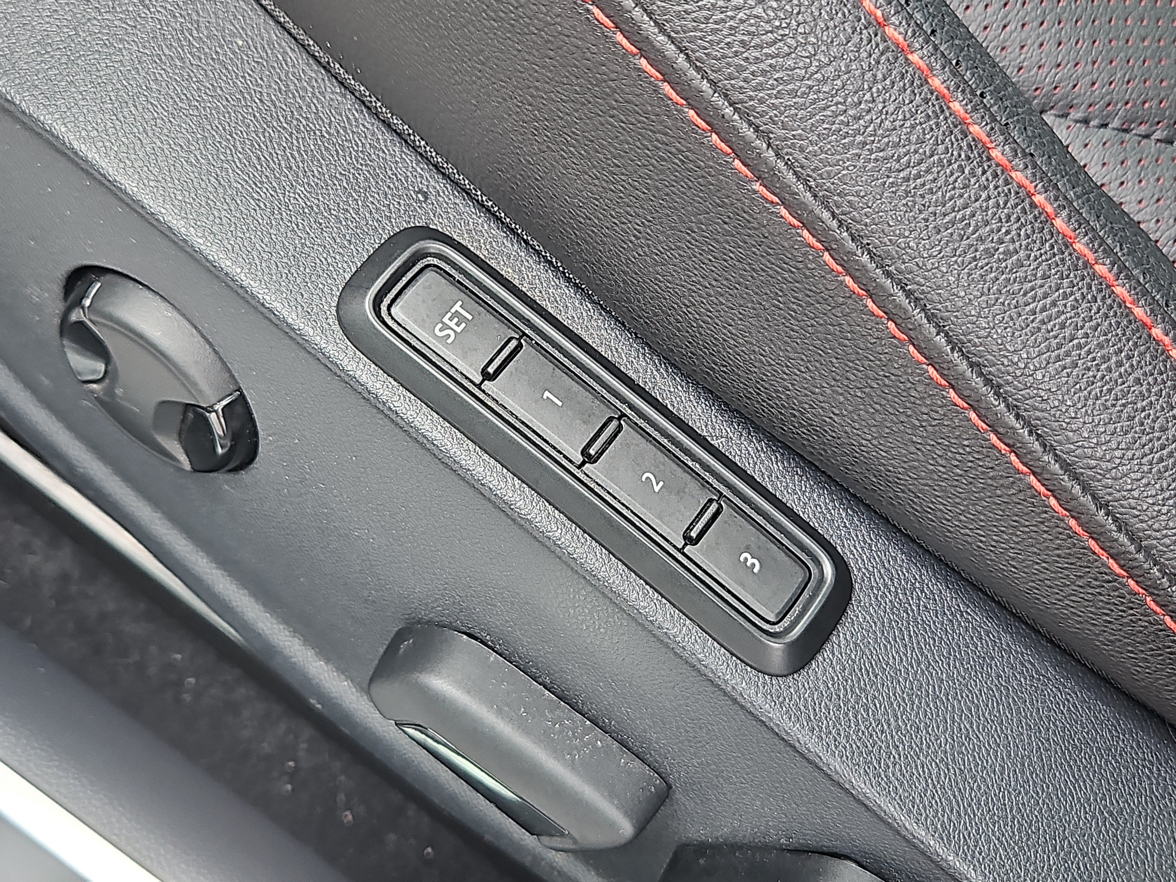Certified 2023 Volkswagen Jetta GLI Autobahn FWD image 15