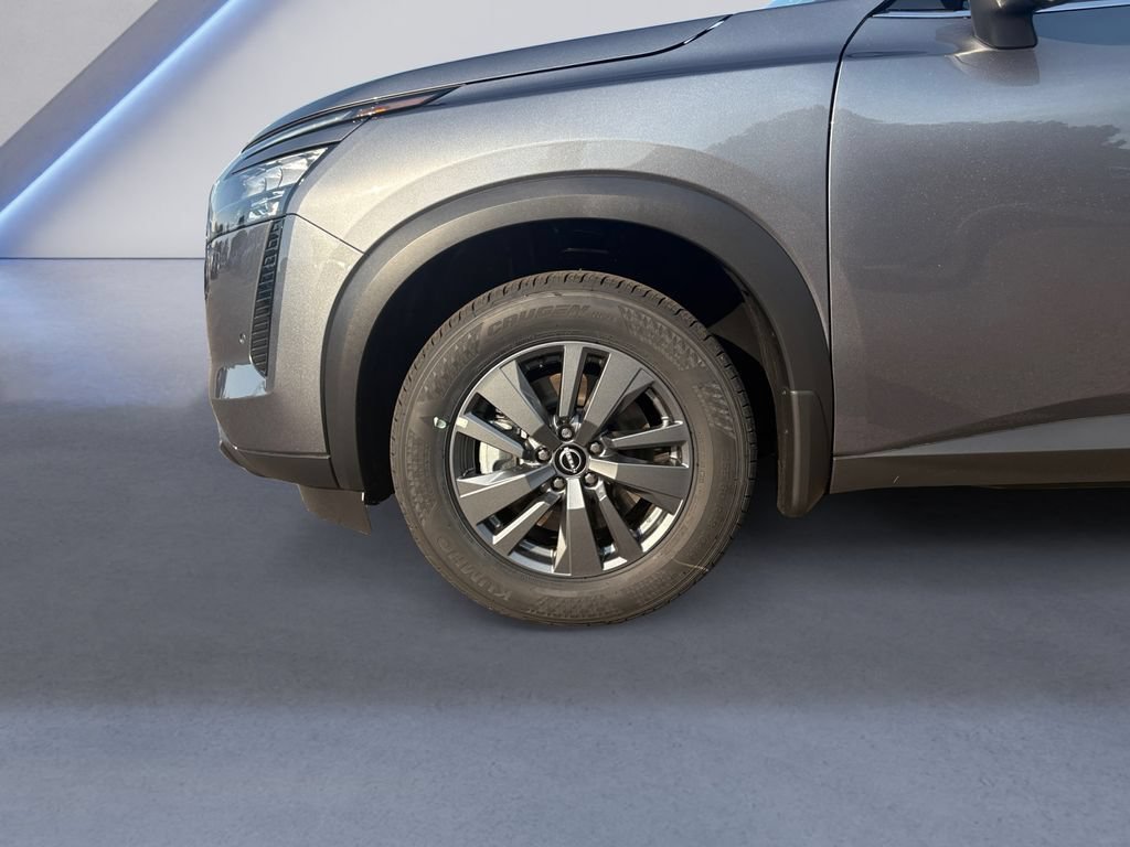New 2026 Nissan Pathfinder SV w/ SV Premium Package AWD/4WD image 14