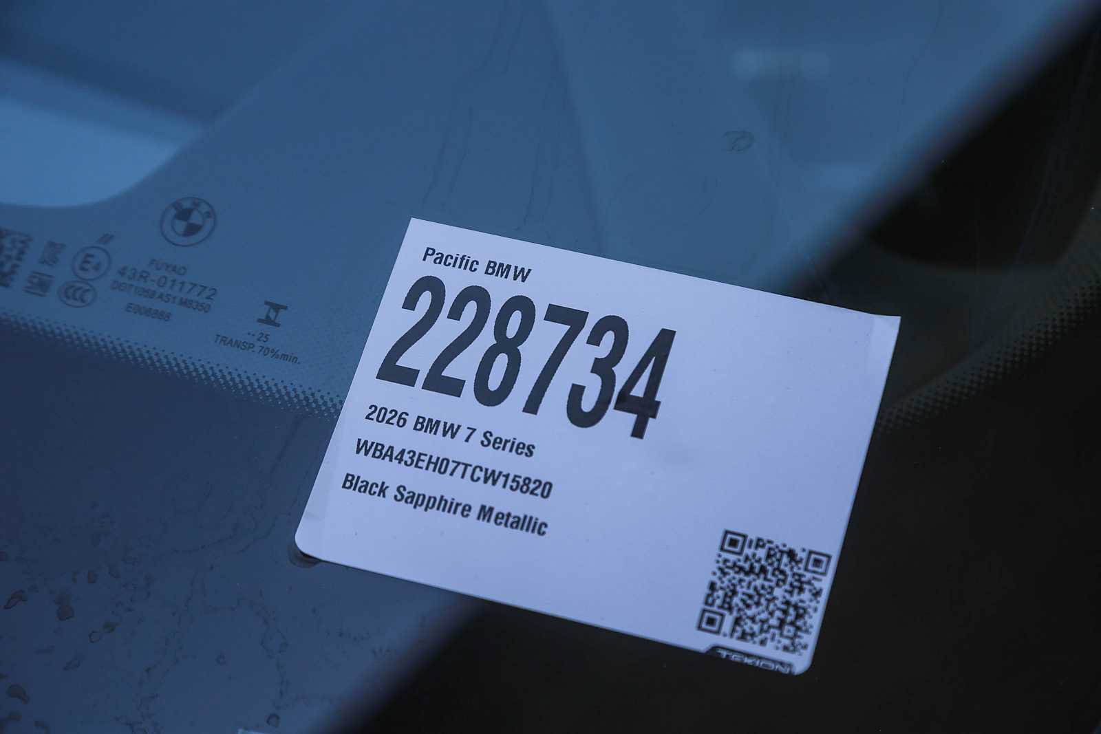 Used 2026 BMW 750e xDrive w/ Premium Package image 24