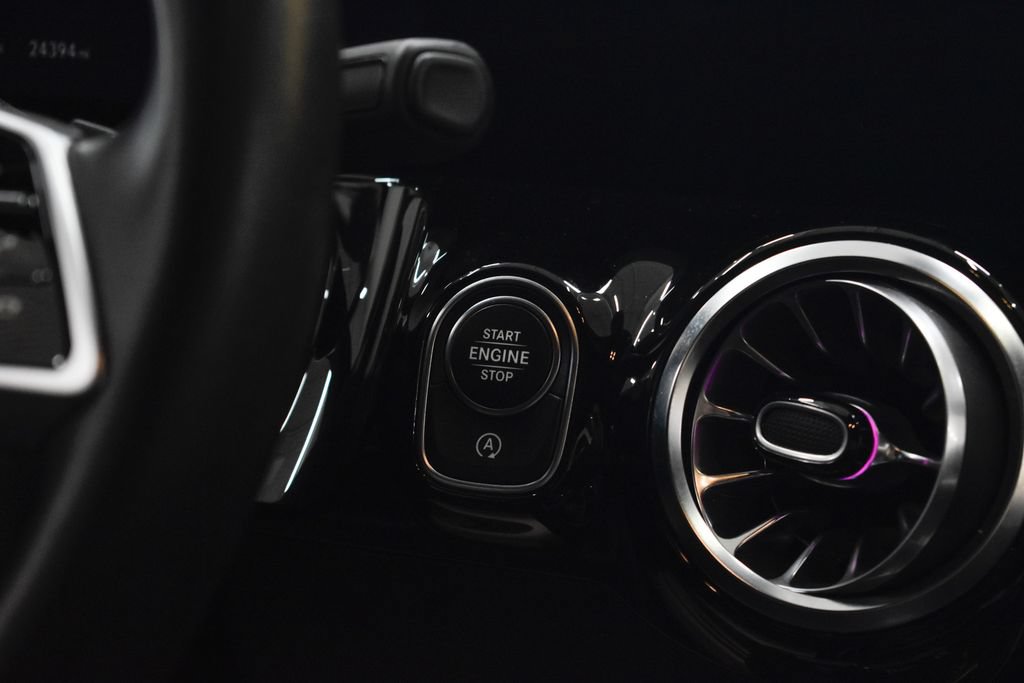Used 2024 Mercedes-Benz GLA 250 4MATIC image 26