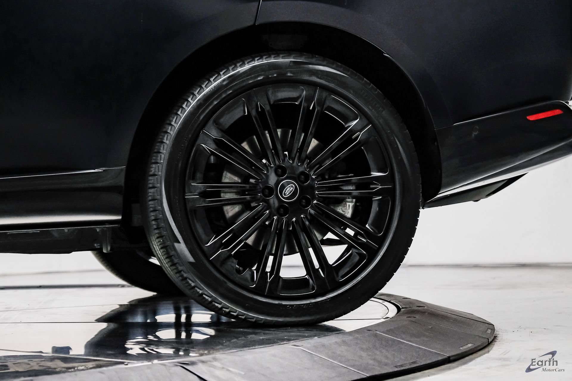 Used 2023 Land Rover Range Rover SE image 92