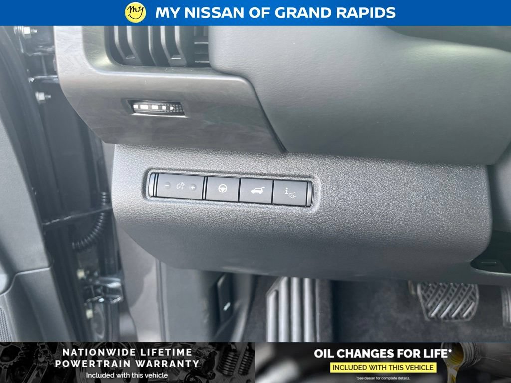 New 2026 Nissan Pathfinder Platinum AWD/4WD image 18