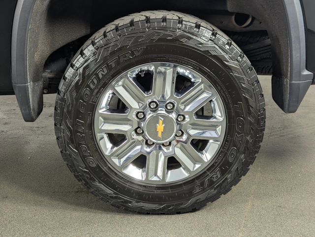 Used 2024 Chevrolet Silverado 2500 High Country w/ High Country Premium Package image 11