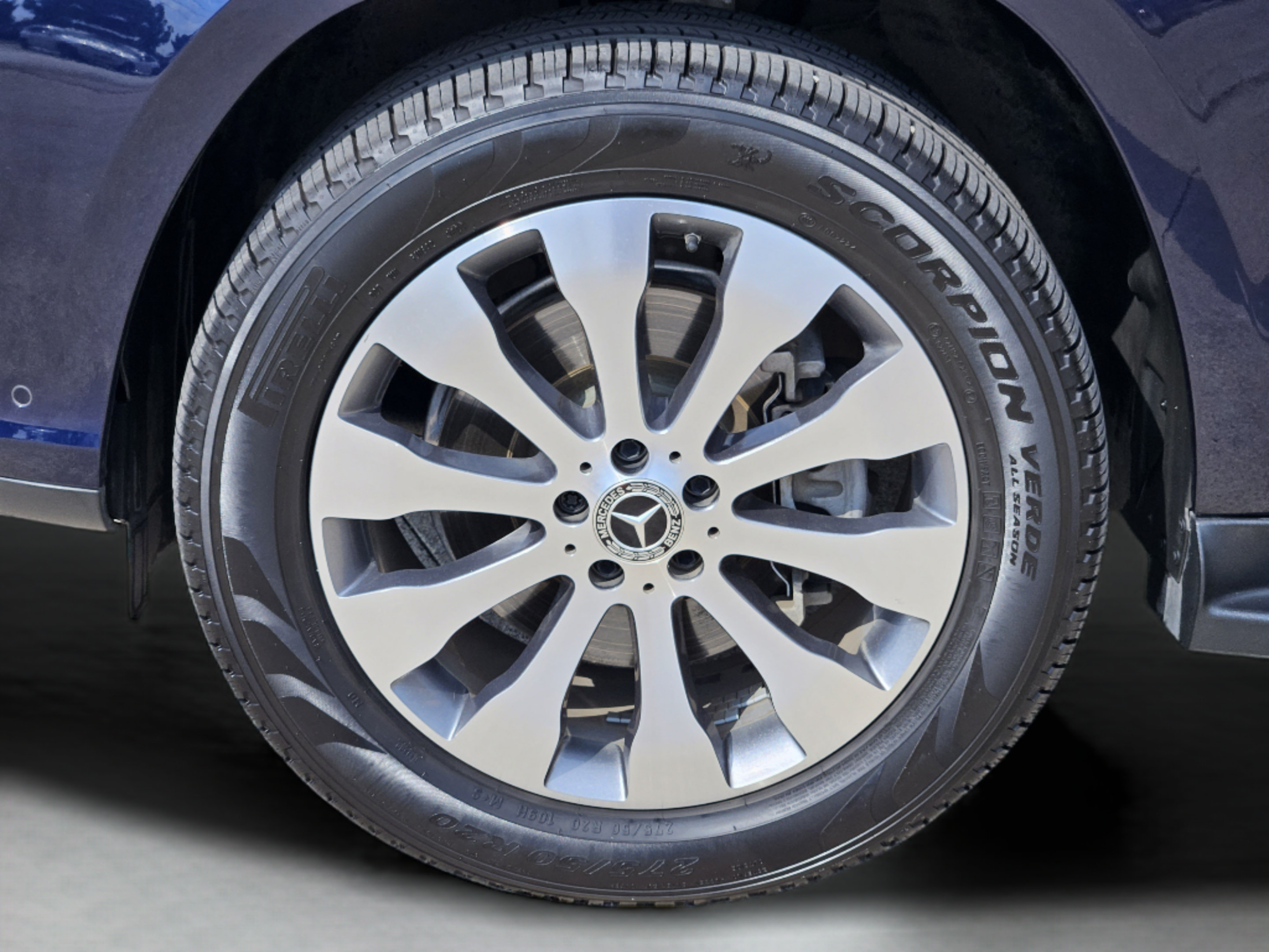 Used 2019 Mercedes-Benz GLS 450 4MATIC image 11