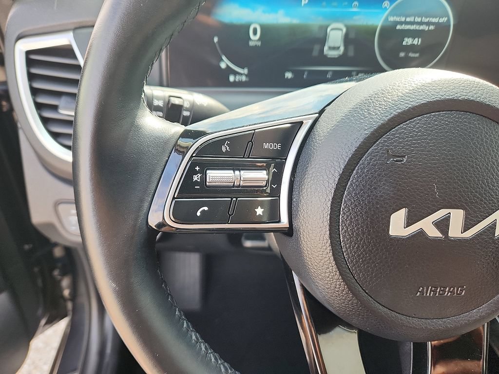 Used 2024 Kia Seltos EX AWD/4WD image 17