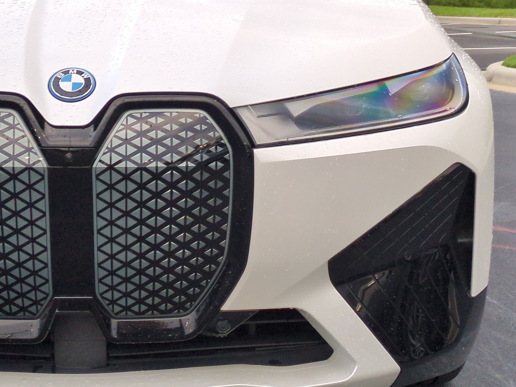 Certified 2024 BMW iX xDrive50 w/ Premium Package AWD/4WD image 5
