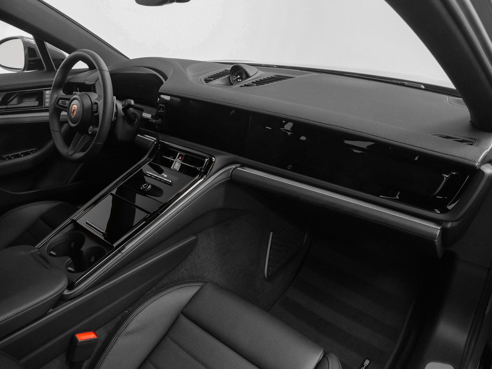 Certified 2025 Porsche Panamera 4 image 22