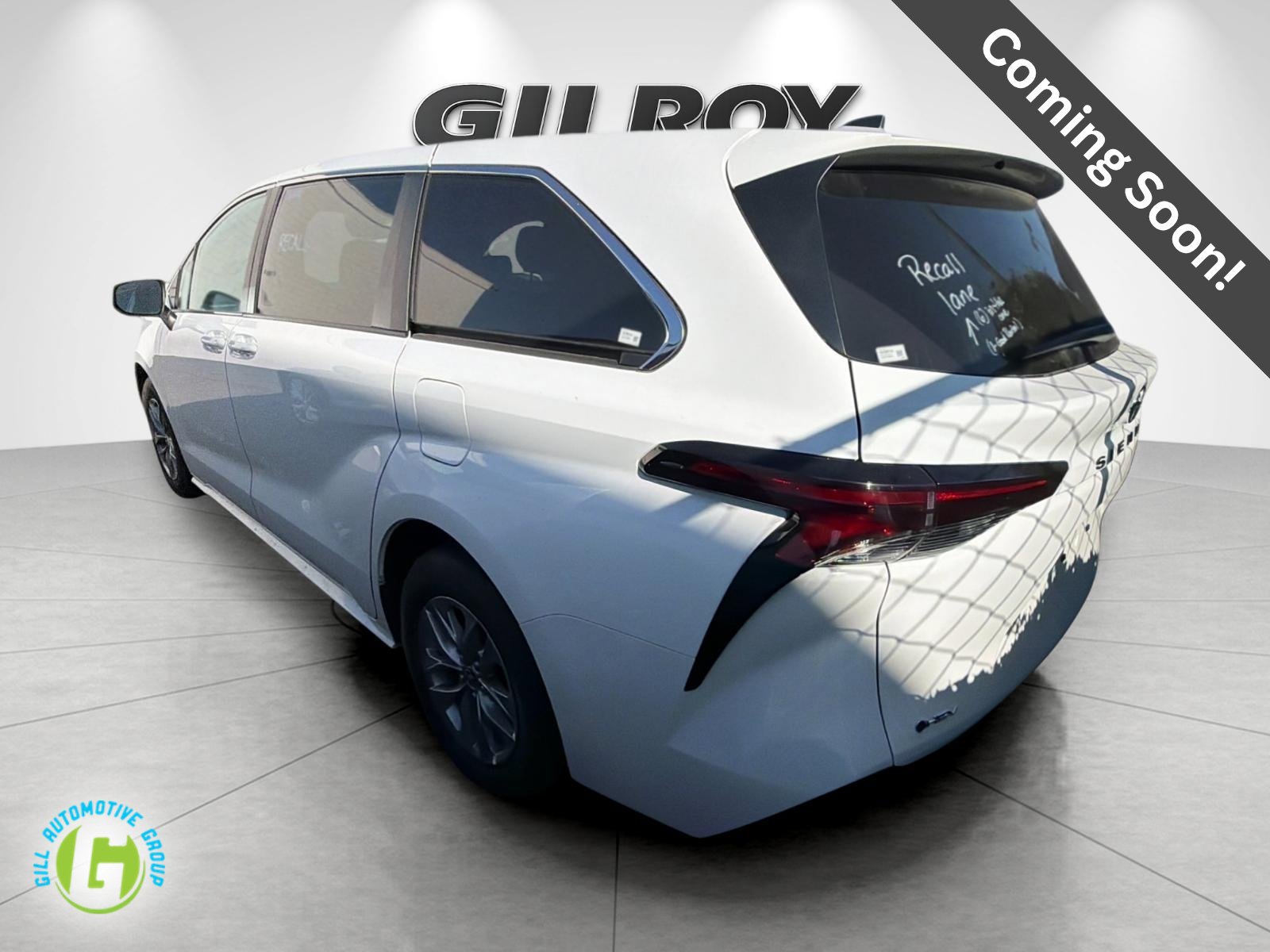 Used 2025 Toyota Sienna LE