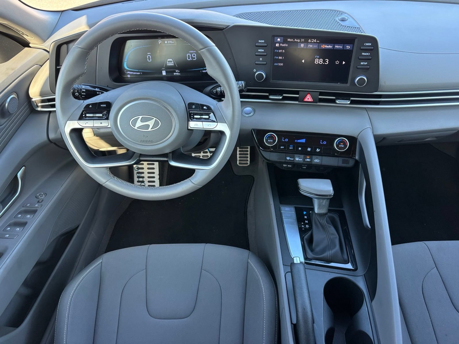 Certified 2026 Hyundai Elantra Sport FWD image 17