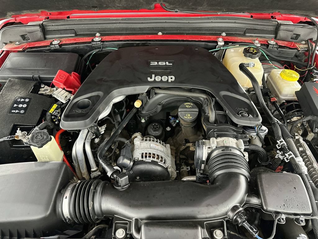 Used 2019 Jeep Wrangler Unlimited Rubicon AWD/4WD image 32