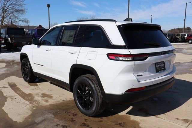 New 2026 Jeep Grand Cherokee Laredo image 28