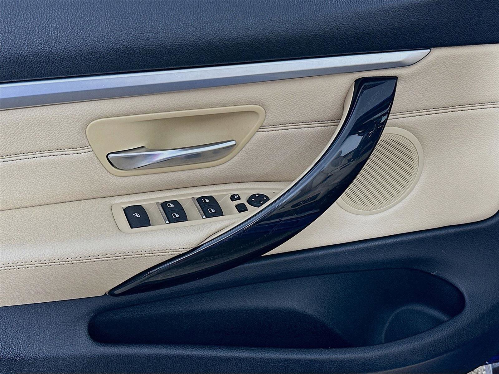 Used 2019 BMW 430i xDrive Convertible w/ M Sport Package image 18