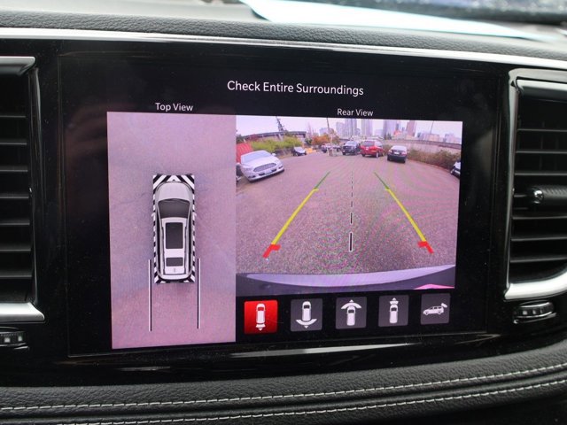 Used 2021 Chrysler Pacifica Limited w/ Uconnect Theater Family Group image 13