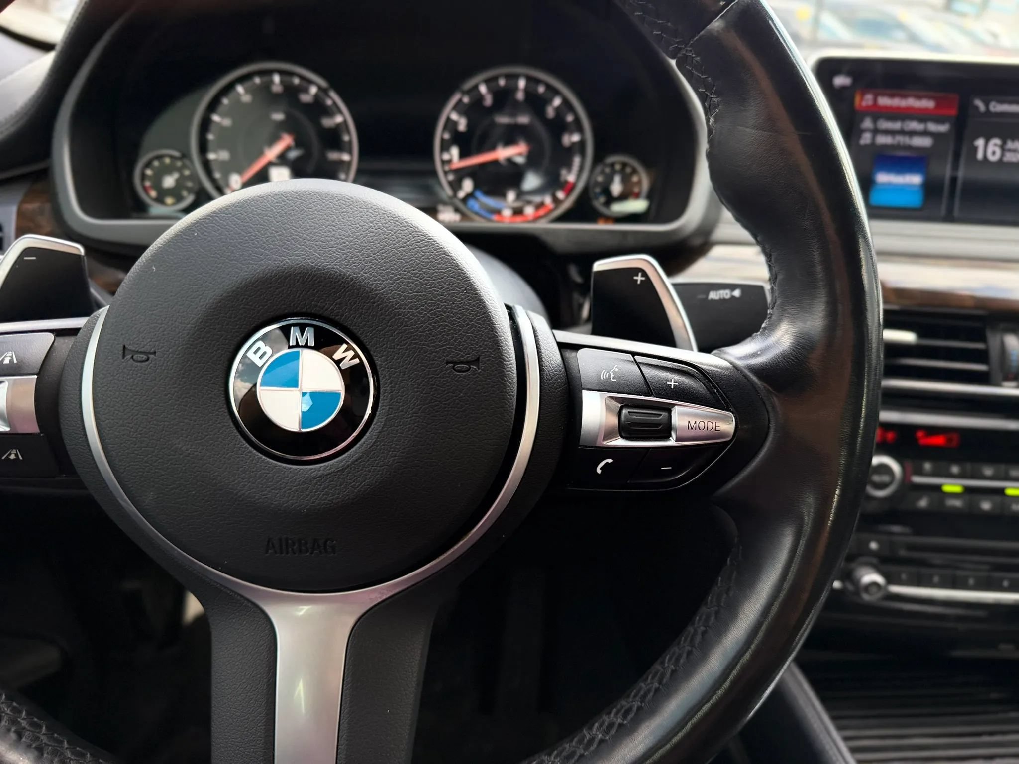 Used 2019 BMW X6 xDrive50i w/ M Sport Package AWD/4WD image 32