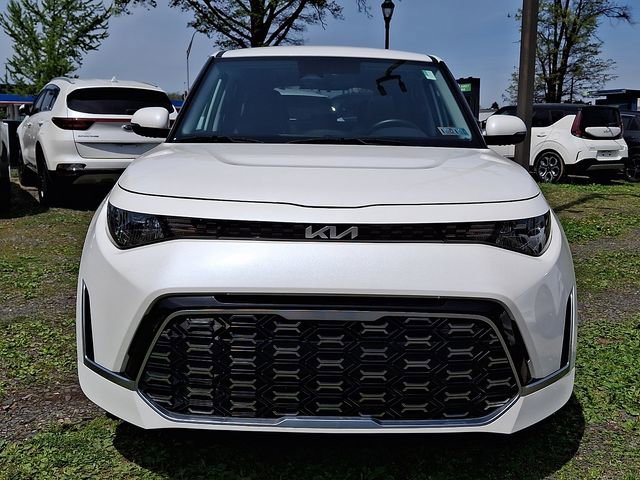 Certified 2023 Kia Soul GT-Line FWD image 2