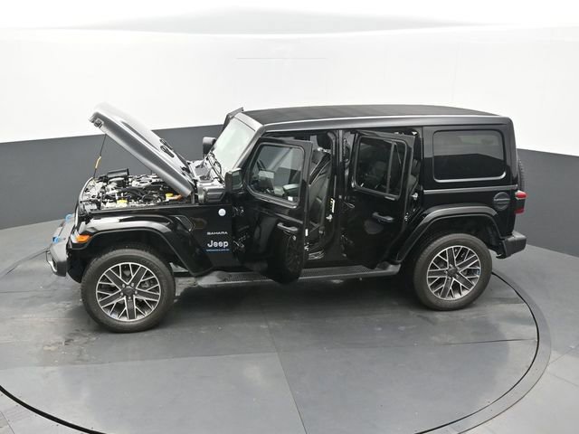 Used 2023 Jeep Wrangler Unlimited Sahara w/ Cold Weather Group AWD/4WD image 71