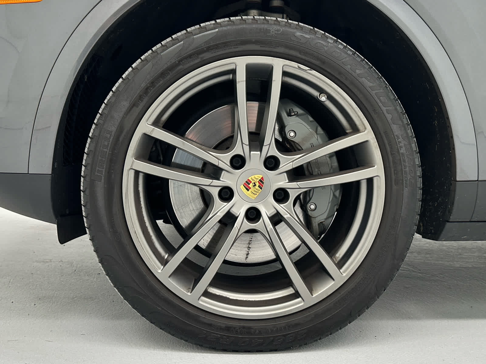 Used 2020 Porsche Cayenne S AWD/4WD image 9