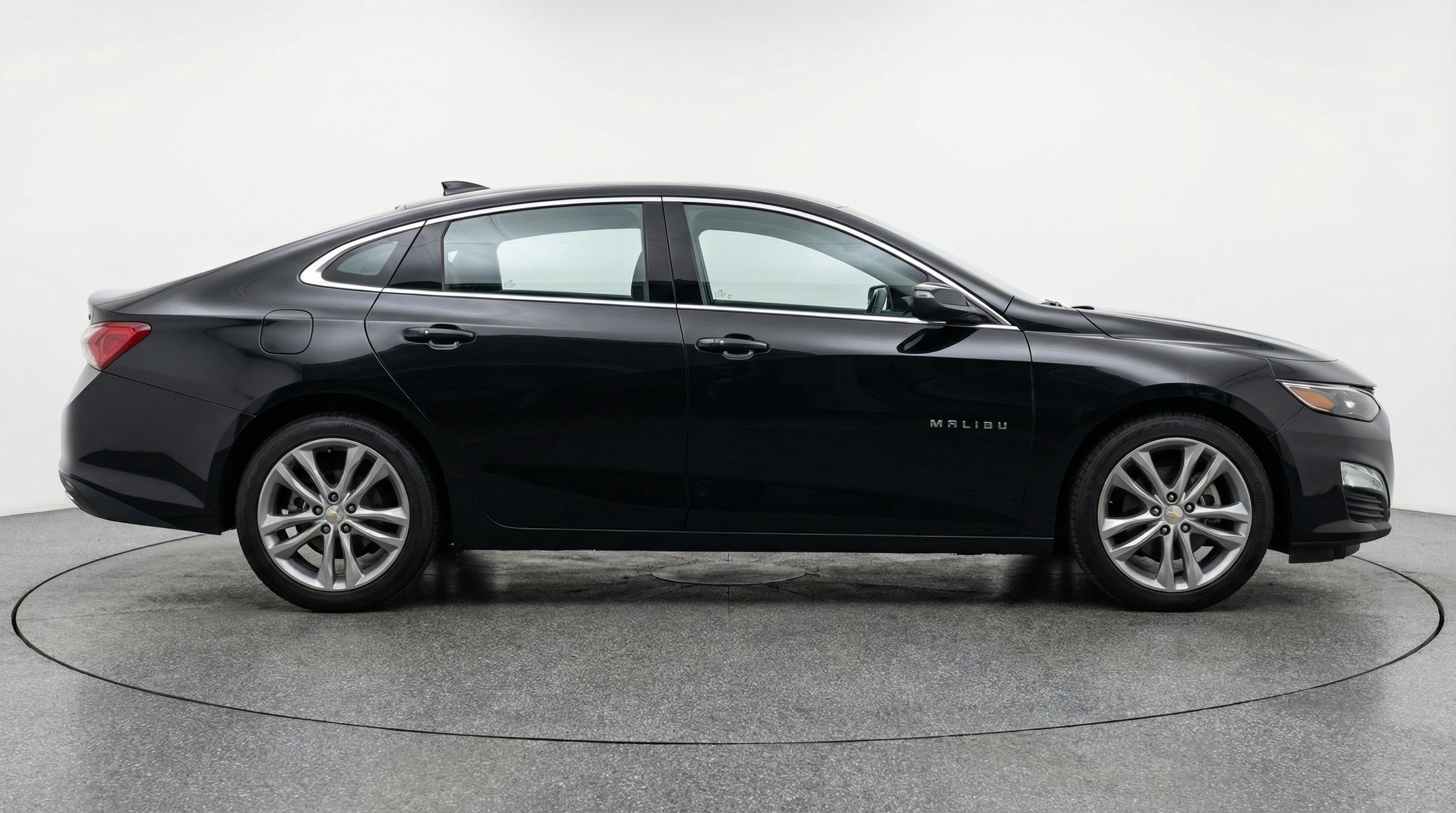 Used 2024 Chevrolet Malibu LT image 11