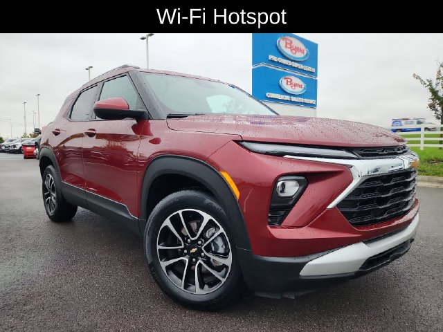 Used 2025 Chevrolet TrailBlazer LT AWD/4WD image 13