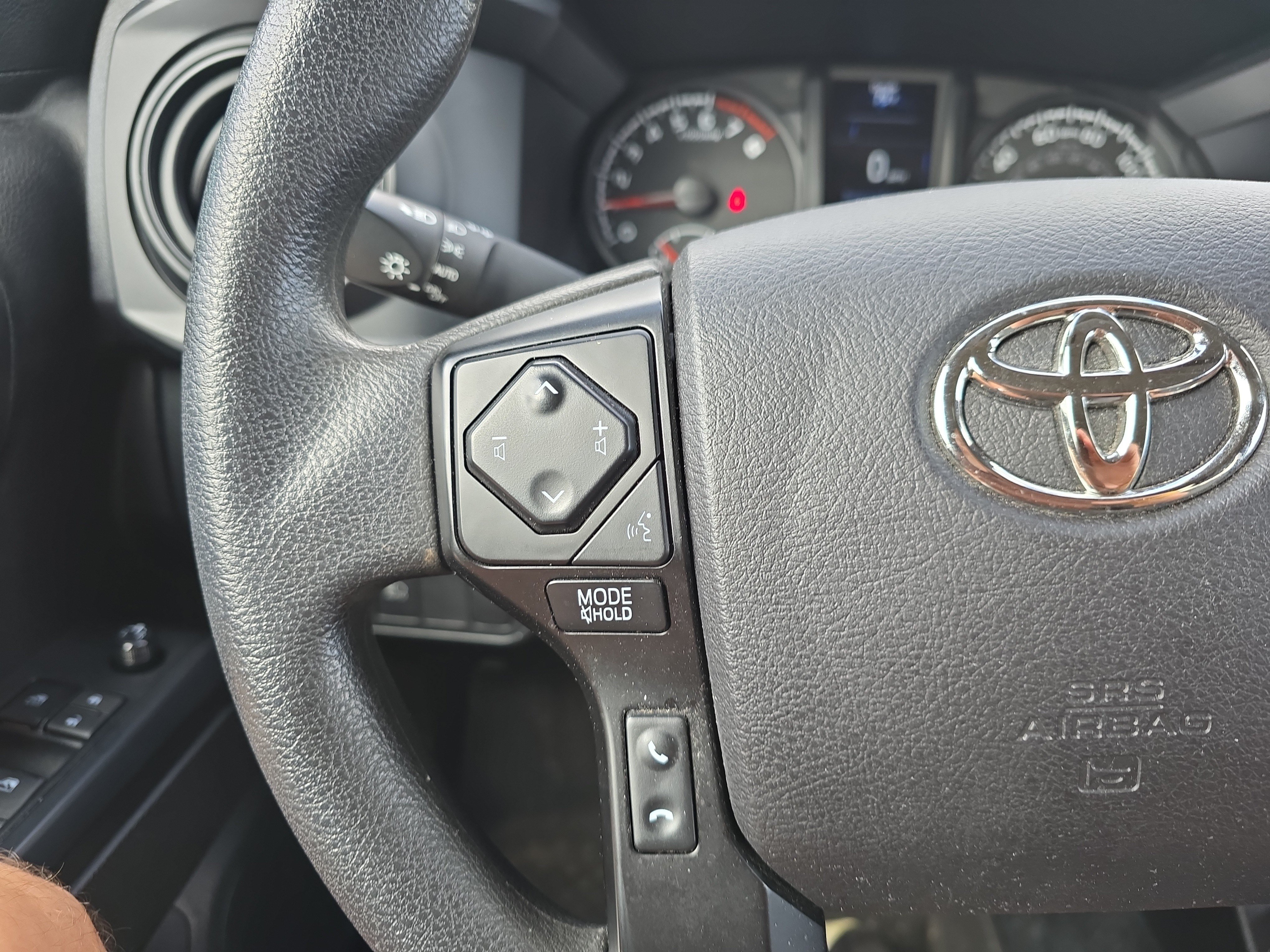 Used 2022 Toyota Tacoma SR AWD/4WD image 22