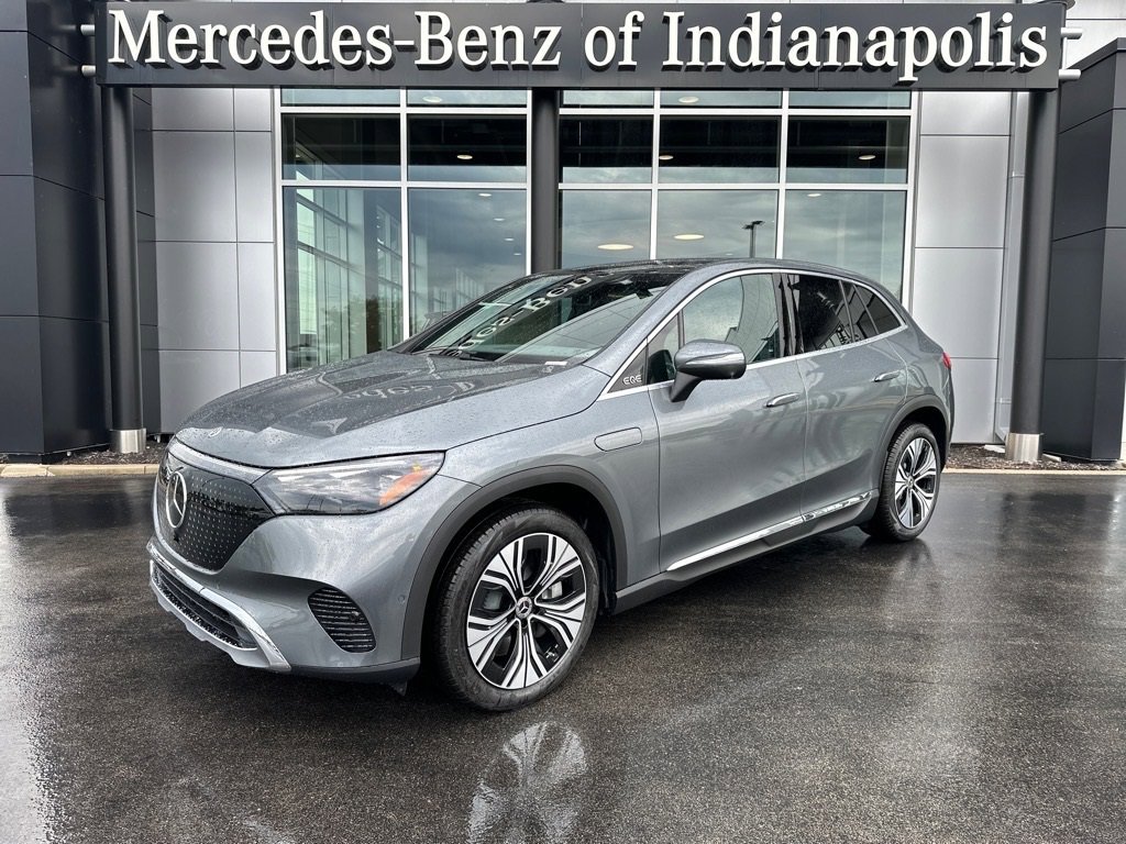 New 2026 Mercedes-Benz EQE 320 4MATIC SUV image 1