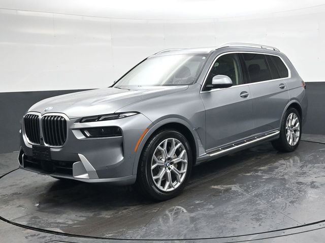 Used 2024 BMW X7 xDrive40i image 9