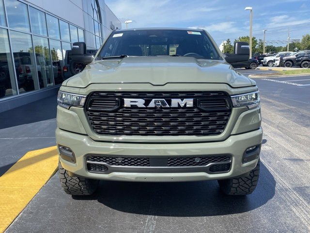New 2026 RAM 1500 4x4 Crew Cab image 3