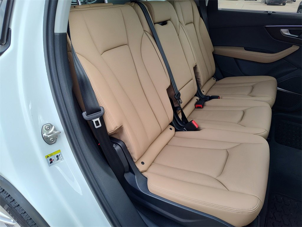 Used 2025 Audi Q7 3.0T Premium Plus image 36
